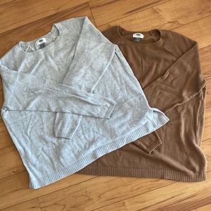 Old Navy Crew Neck Knit Sweaters